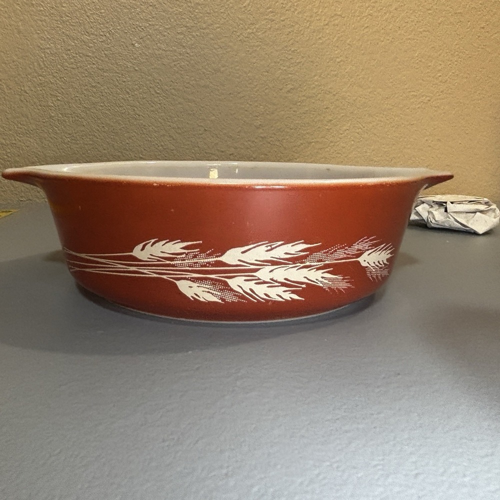 Pyrex Autumn Harvest Wheat Small Round Dish, No lid, Brown White Vintage Retro